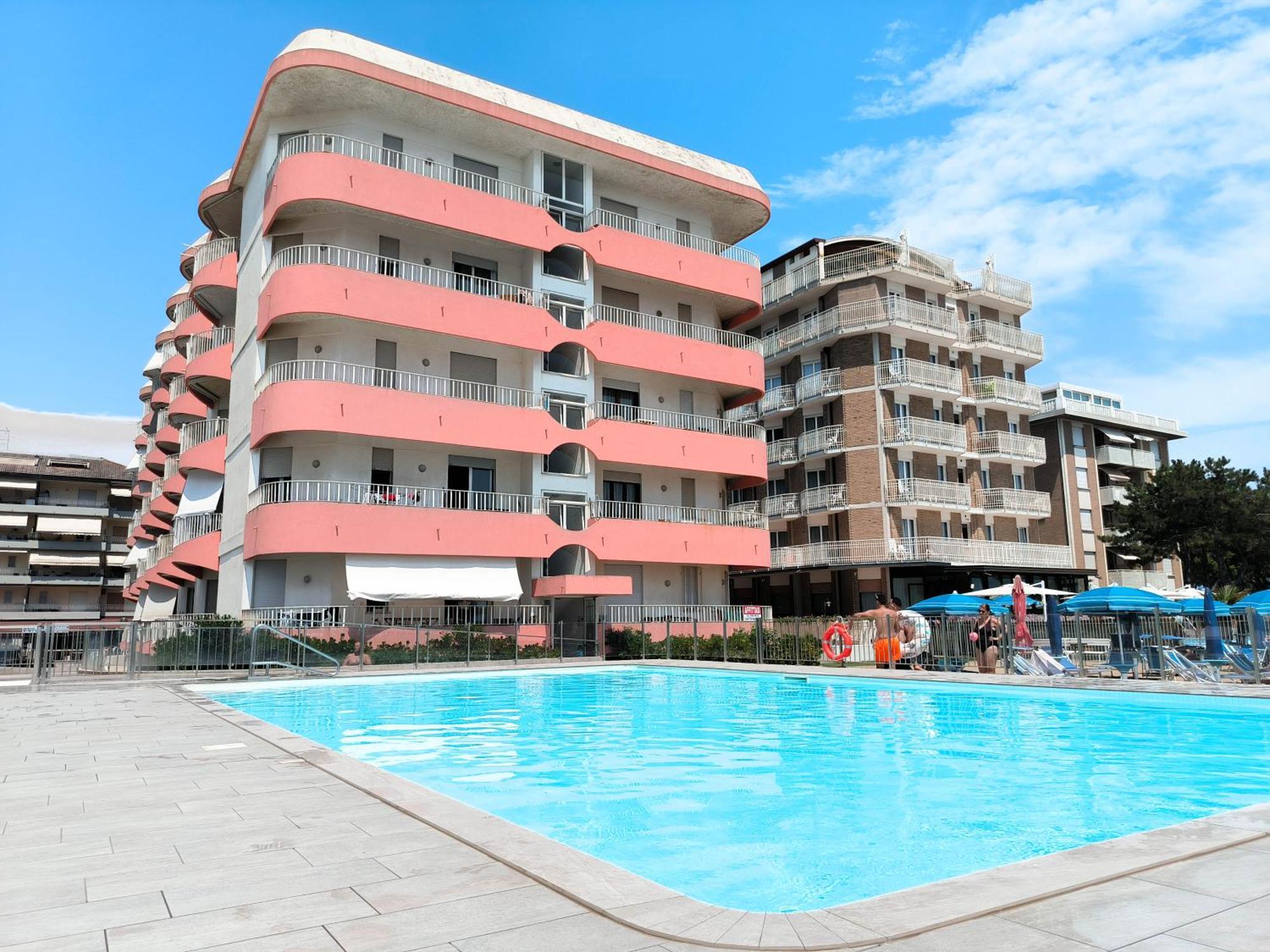 Apollo Fronte Mare Apartment Lido di Jesolo Exterior foto