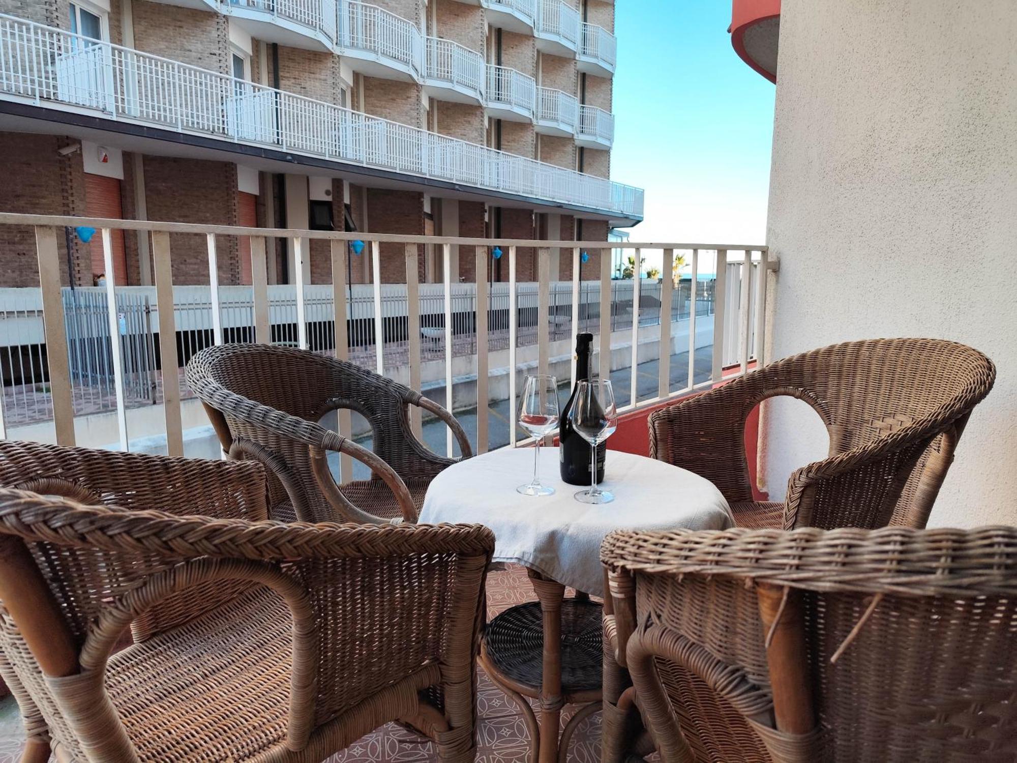 Apollo Fronte Mare Apartment Lido di Jesolo Exterior foto